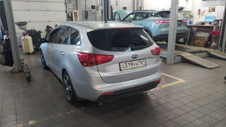 KIA Ceed 2015 года, 135 665 км - вид 4