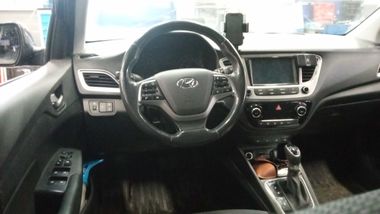 Hyundai Solaris 2019 года, 118 000 км - вид 5