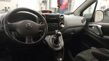 Citroen Berlingo 2011 года, 314 247 км - вид 5