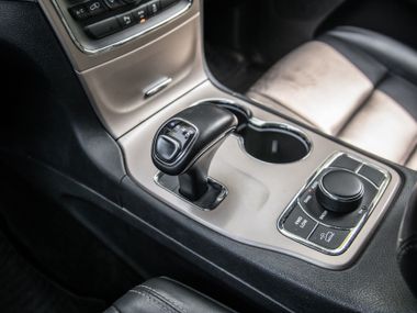 Jeep Grand Cherokee 2014 года, 140 990 км - вид 10