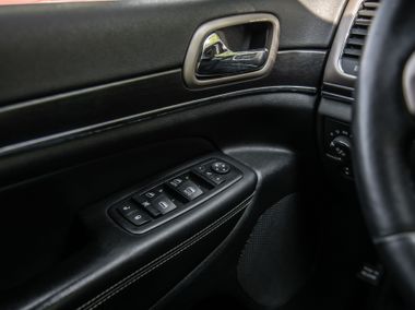 Jeep Grand Cherokee 2014 года, 140 990 км - вид 11
