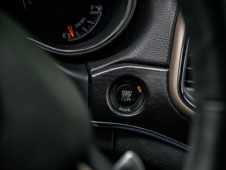 Jeep Grand Cherokee 2014 года, 140 990 км - вид 8