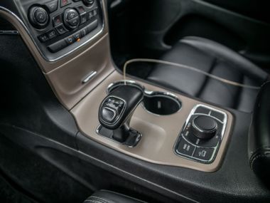 Jeep Grand Cherokee 2014 года, 140 990 км - вид 11