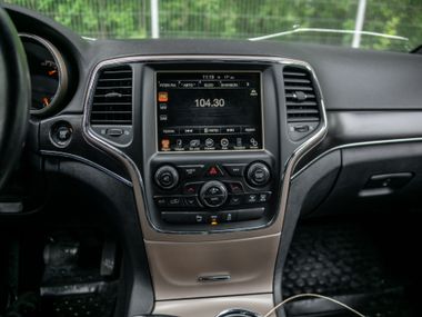 Jeep Grand Cherokee 2014 года, 140 990 км - вид 9