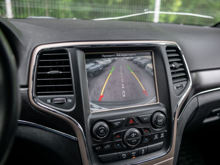 Jeep Grand Cherokee 2014 года, 140 990 км - вид 10