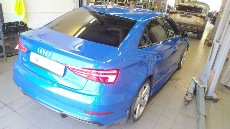 Audi A3 2019 года, 100 725 км - вид 3