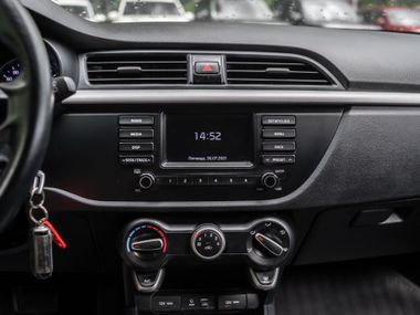 KIA Rio X-Line 2019 года, 67 213 км - вид 7