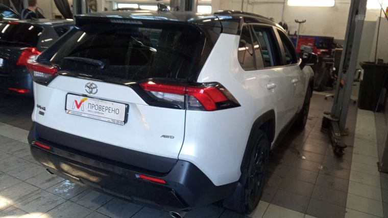 Toyota RAV4 2021 года, 62 713 км - вид 3