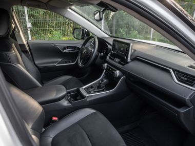 Toyota RAV4 2021 года, 62 713 км - вид 15