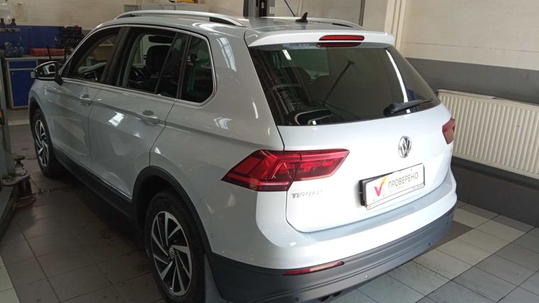 Volkswagen Tiguan 2018 года, 113 223 км - вид 4