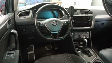 Volkswagen Tiguan 2018 года, 113 223 км - вид 5
