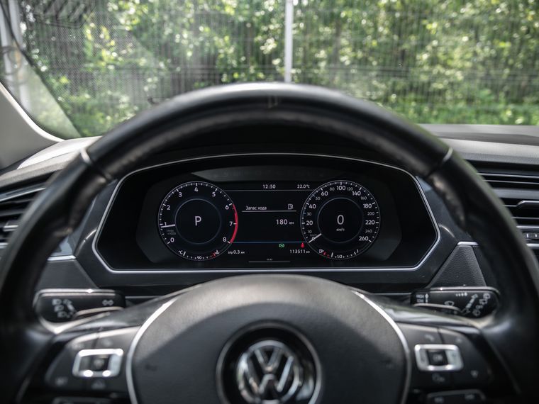Volkswagen Tiguan 2018 года, 113 223 км - вид 5