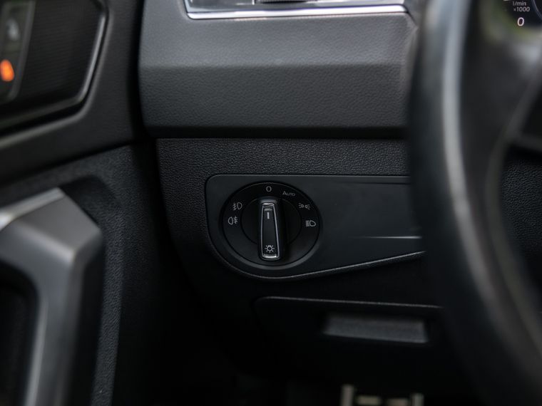 Volkswagen Tiguan 2018 года, 113 223 км - вид 11