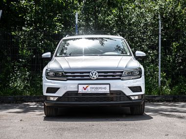 Volkswagen Tiguan 2018 года, 113 223 км - вид 3