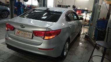 Kia Rio 2017 года, 177 601 км - вид 3