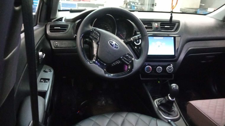 Kia Rio 2017 года, 177 601 км - вид 5