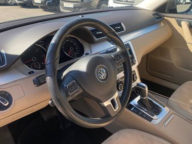 Volkswagen Passat 2011 года, 115 343 км - вид 10