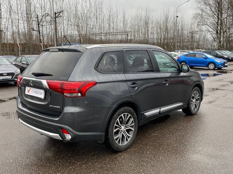 Mitsubishi Outlander 2015 года, 211 000 км - вид 4