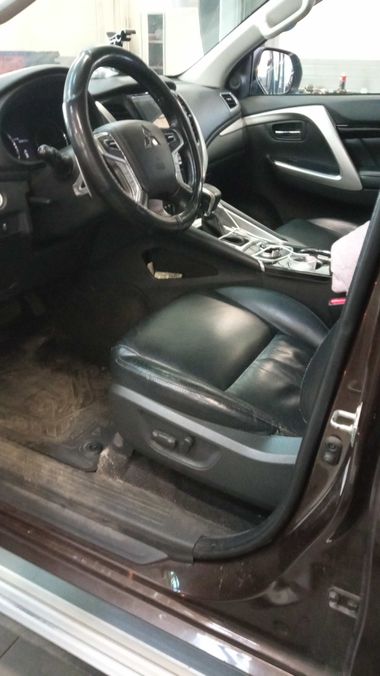 Mitsubishi Pajero Sport 2019 года, 160 038 км - вид 5