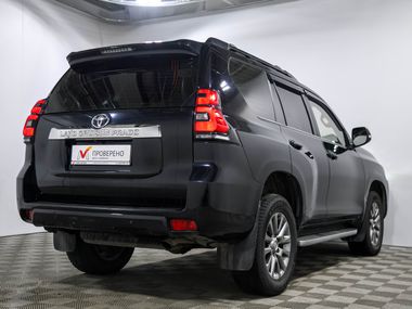 Toyota Land Cruiser Prado 2017 года, 296 680 км - вид 4