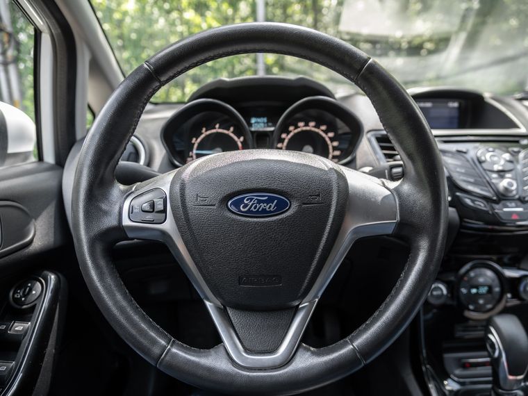 Ford Fiesta 2015 года, 105 000 км - вид 6