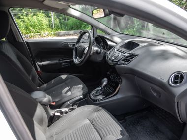 Ford Fiesta 2015 года, 105 000 км - вид 12