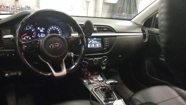 KIA Rio 2019 года, 191 945 км - вид 5