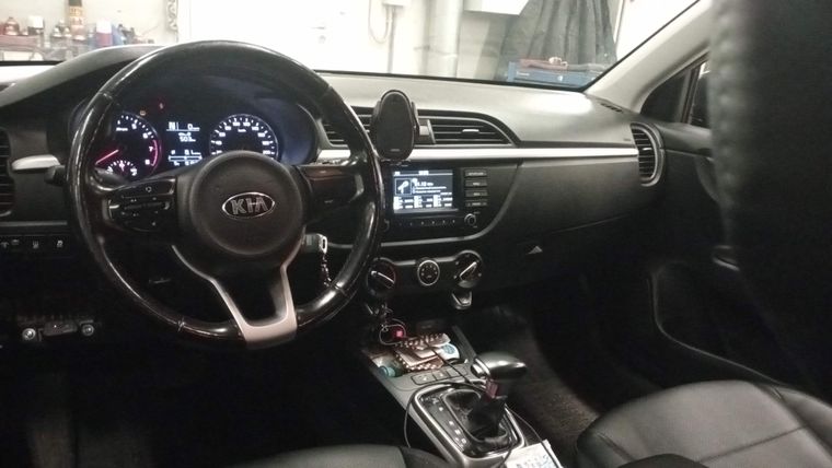 KIA Rio 2019 года, 191 945 км - вид 5