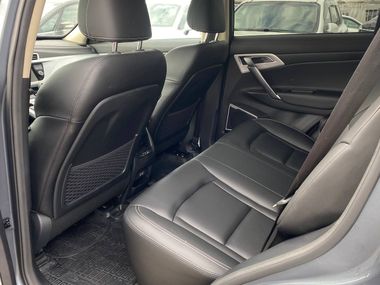 Geely Atlas 2018 года, 34 084 км - вид 16