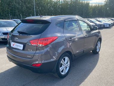 Hyundai ix35 2013 года, 145 000 км - вид 4