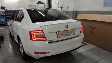 Skoda Octavia 2015 года, 216 900 км - вид 5