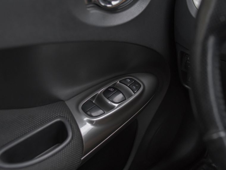 Nissan Juke 2012 года, 195 962 км - вид 11