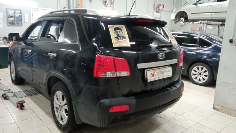 Kia Sorento 2011 года, 210 199 км - вид 4