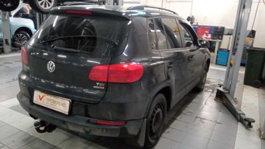 Volkswagen Tiguan 2013 года, 165 182 км - вид 3