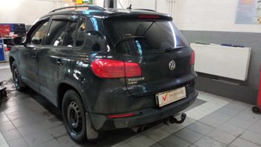 Volkswagen Tiguan 2013 года, 165 182 км - вид 4