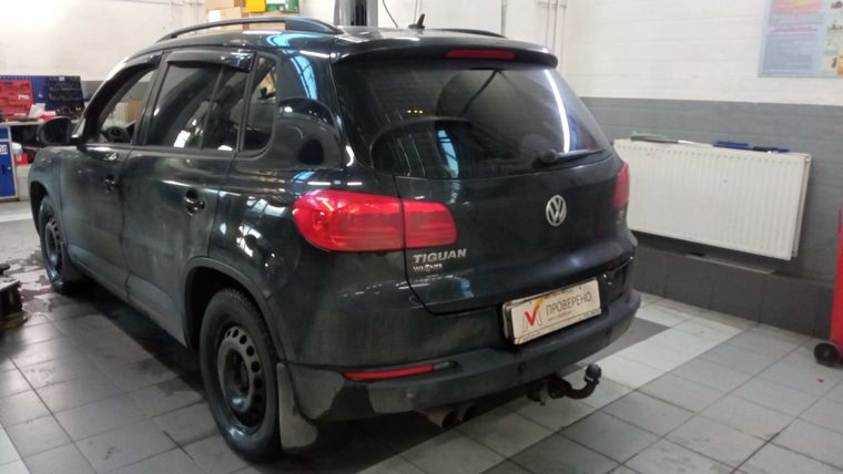 Volkswagen Tiguan 2013 года, 165 182 км - вид 4