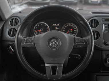 Volkswagen Tiguan 2013 года, 165 182 км - вид 6