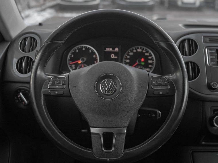 Volkswagen Tiguan 2013 года, 165 182 км - вид 6