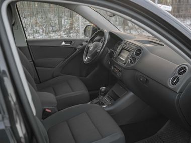Volkswagen Tiguan 2013 года, 165 182 км - вид 12