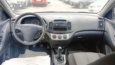 Hyundai Elantra 2010 года, 313 000 км - вид 7