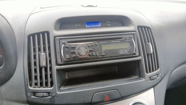 Hyundai Elantra 2010 года, 313 000 км - вид 10
