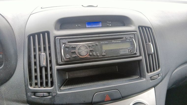 Hyundai Elantra 2010 года, 313 000 км - вид 10