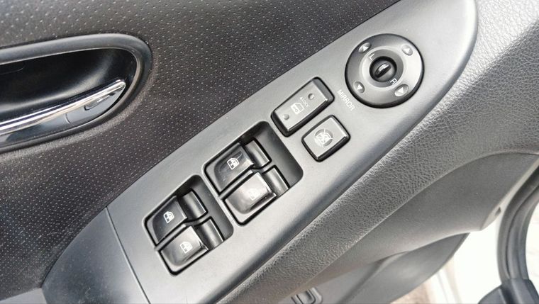 Hyundai Elantra 2010 года, 313 000 км - вид 13