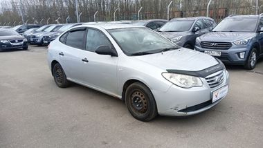 Hyundai Elantra 2010 года, 313 000 км - вид 3