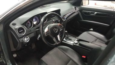 Mercedes-Benz C-класс 2011 года, 164 376 км - вид 5