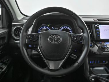 Toyota RAV4 2018 года, 145 342 км - вид 11