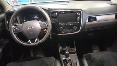 Mitsubishi Outlander 2016 года, 200 700 км - вид 5