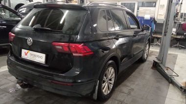 Volkswagen Tiguan 2020 года, 168 303 км - вид 3