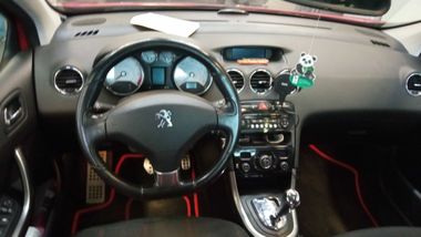 Peugeot 308 2012 года, 92 000 км - вид 5