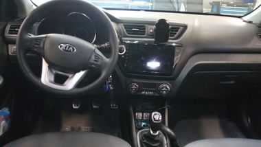 Kia Rio 2013 года, 223 678 км - вид 5